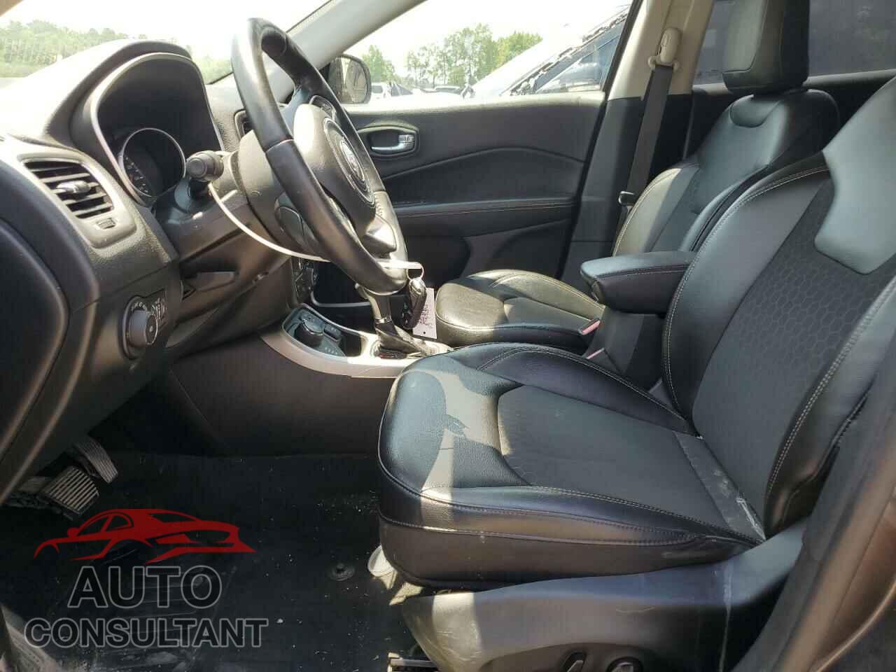 JEEP COMPASS 2018 - 3C4NJDBB7JT154802