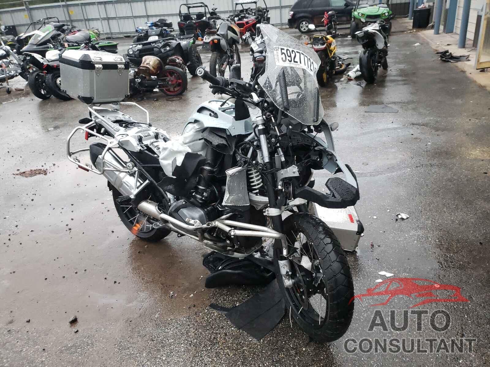 BMW MOTORCYCLE 2021 - WB10M1302M6E77487