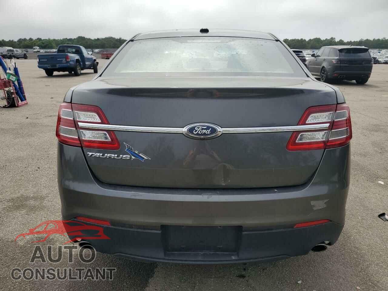 FORD TAURUS 2017 - 1FAHP2D88HG112449