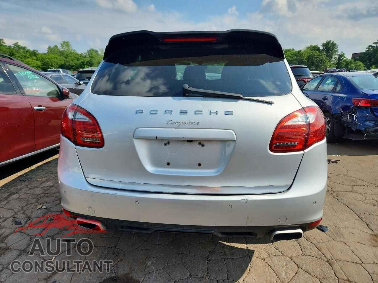 PORSCHE CAYENNE 2012 - WP1AA2A25CLA08612