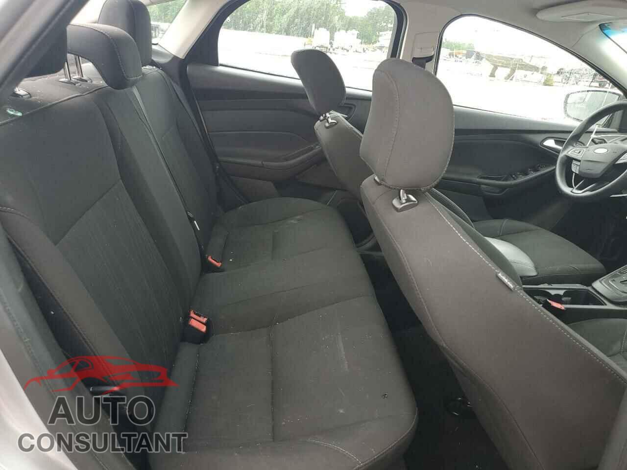 FORD FOCUS 2016 - 1FADP3F22GL402818