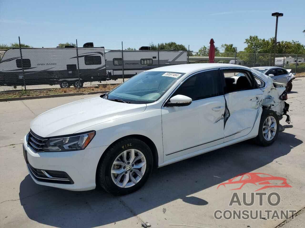 VOLKSWAGEN PASSAT 2017 - 1VWAT7A39HC054949