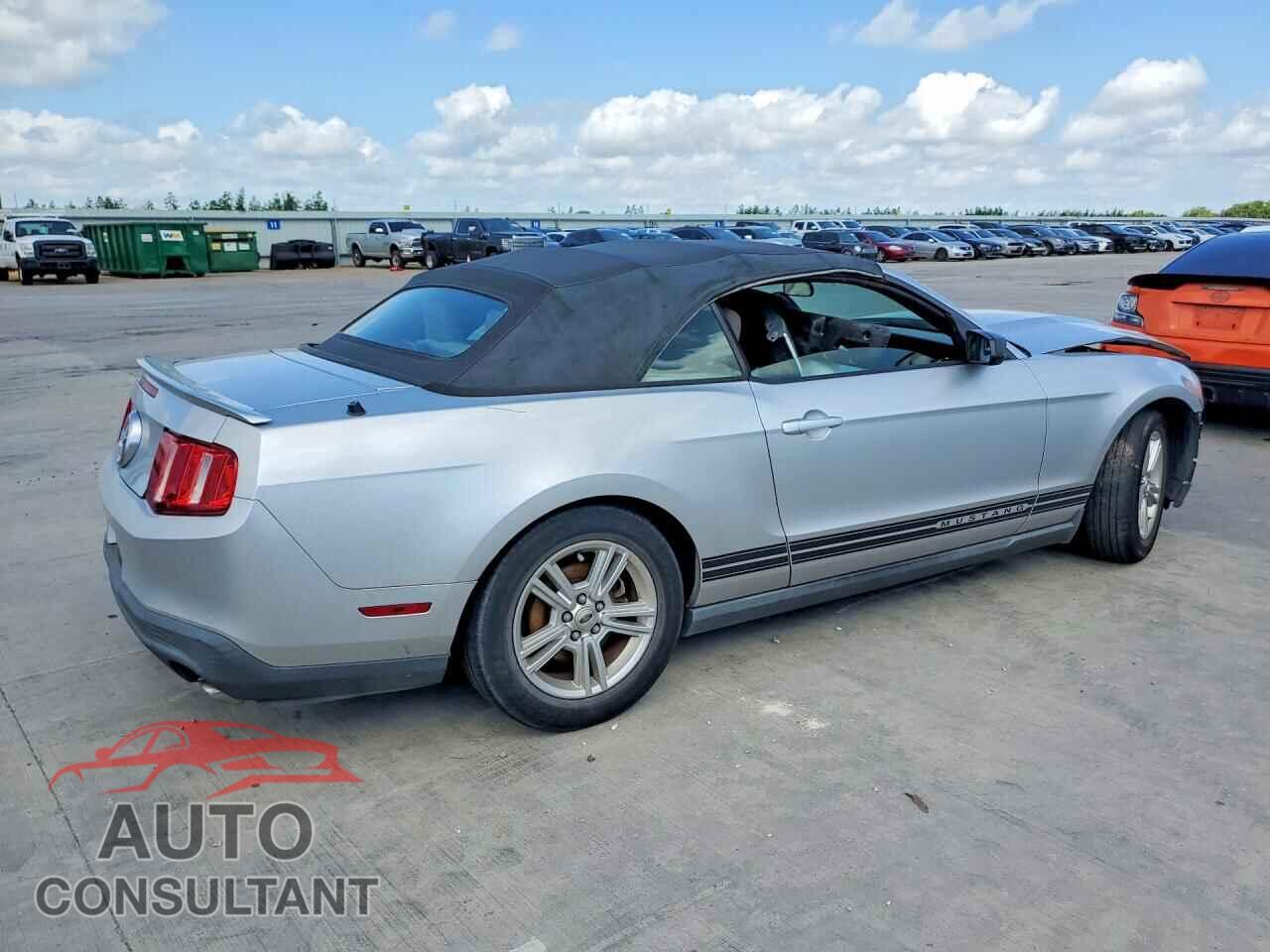FORD MUSTANG 2011 - 1ZVBP8EM4B5117968
