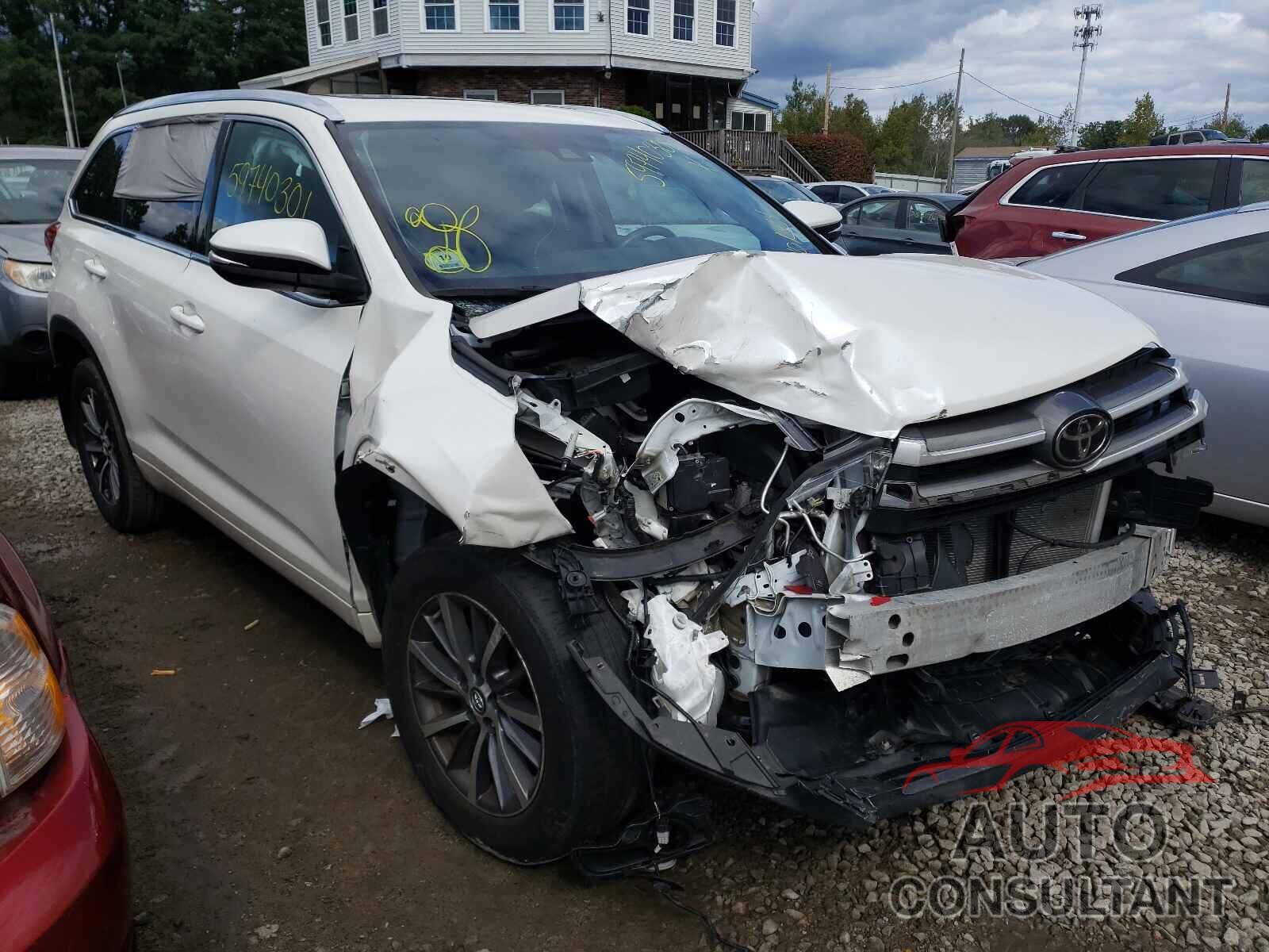 TOYOTA HIGHLANDER 2018 - 5TDJZRFH1JS884525