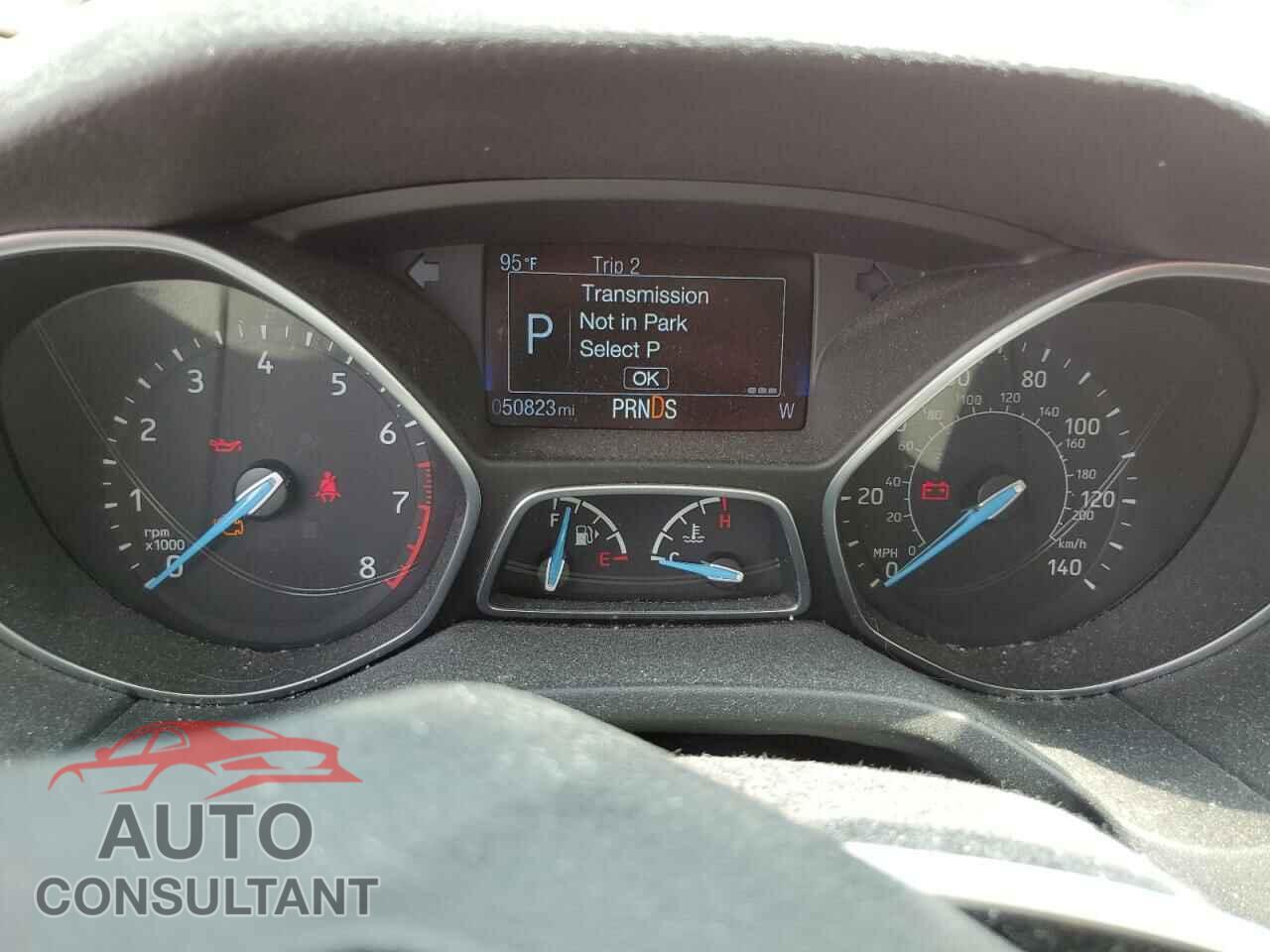 FORD FOCUS 2018 - 1FADP3FE2JL267860