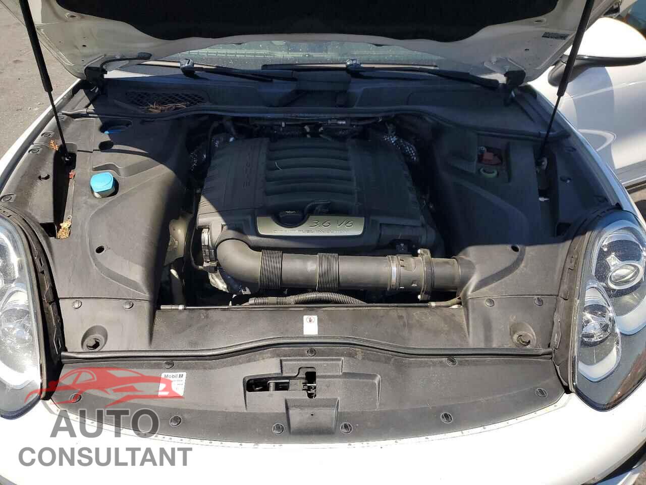 PORSCHE CAYENNE 2018 - WP1AA2A26JKA06970