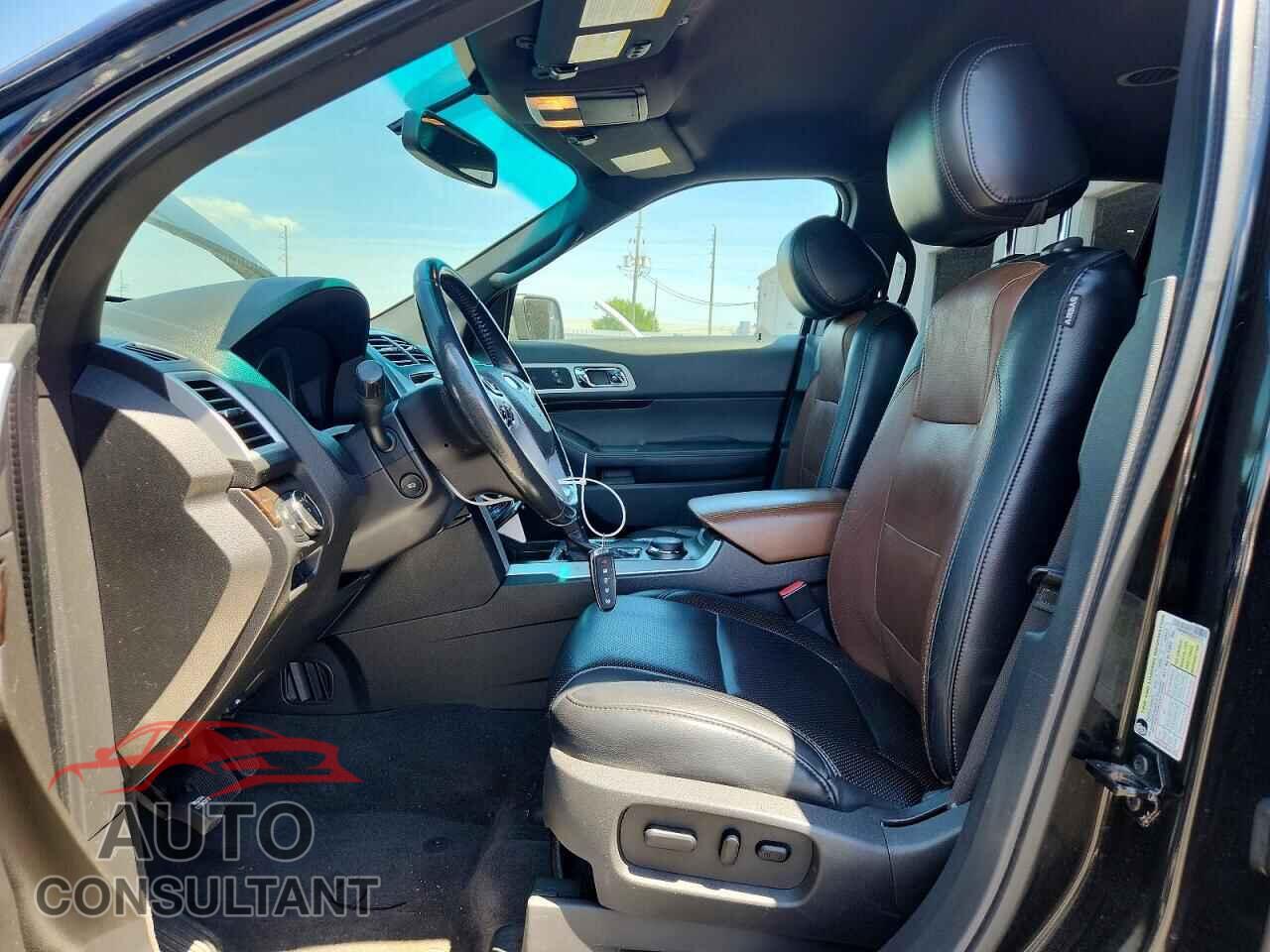 FORD EXPLORER 2011 - 1FMHK8F83BGA32178