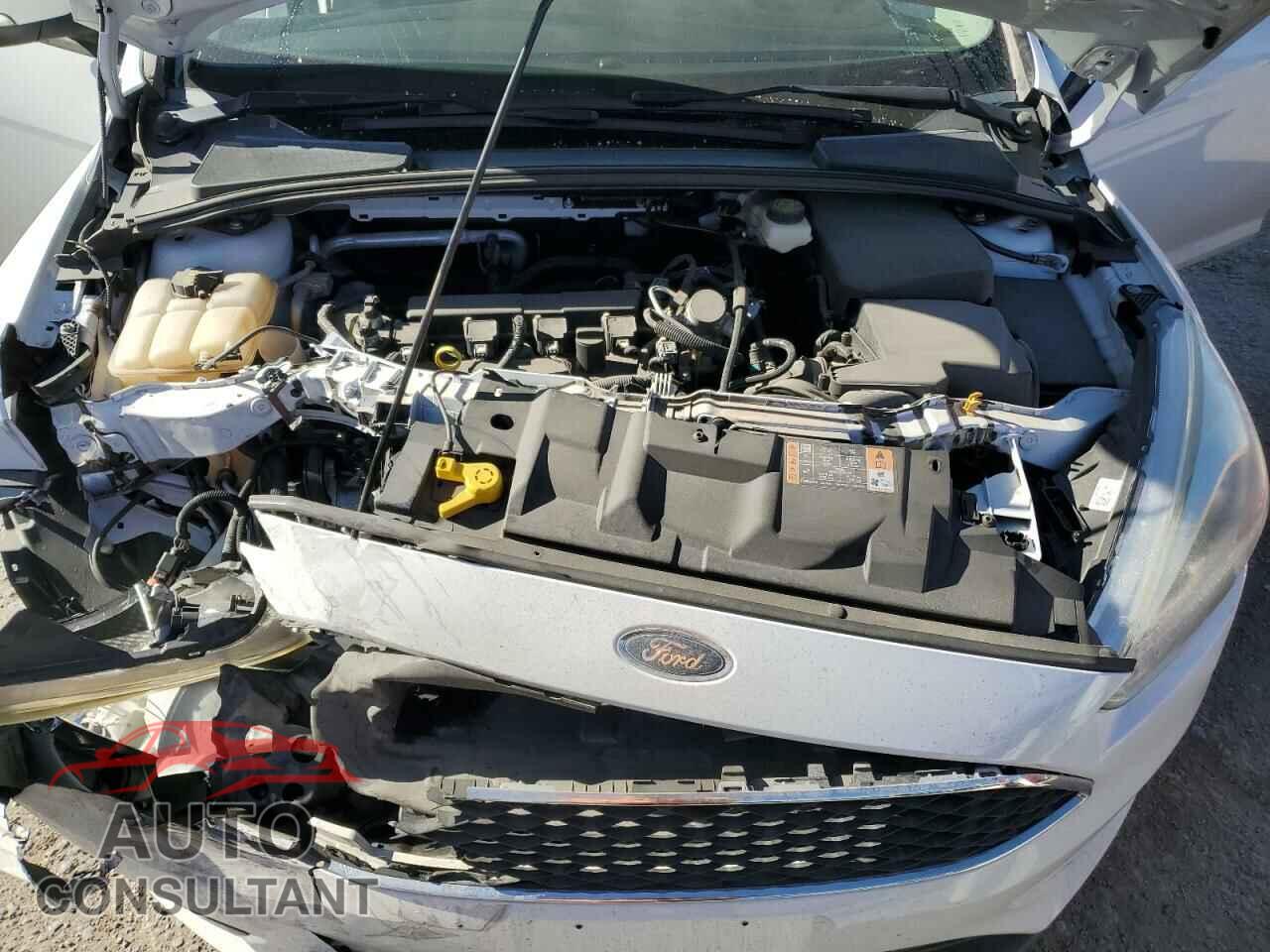 FORD FOCUS 2017 - 1FADP3K27HL230714