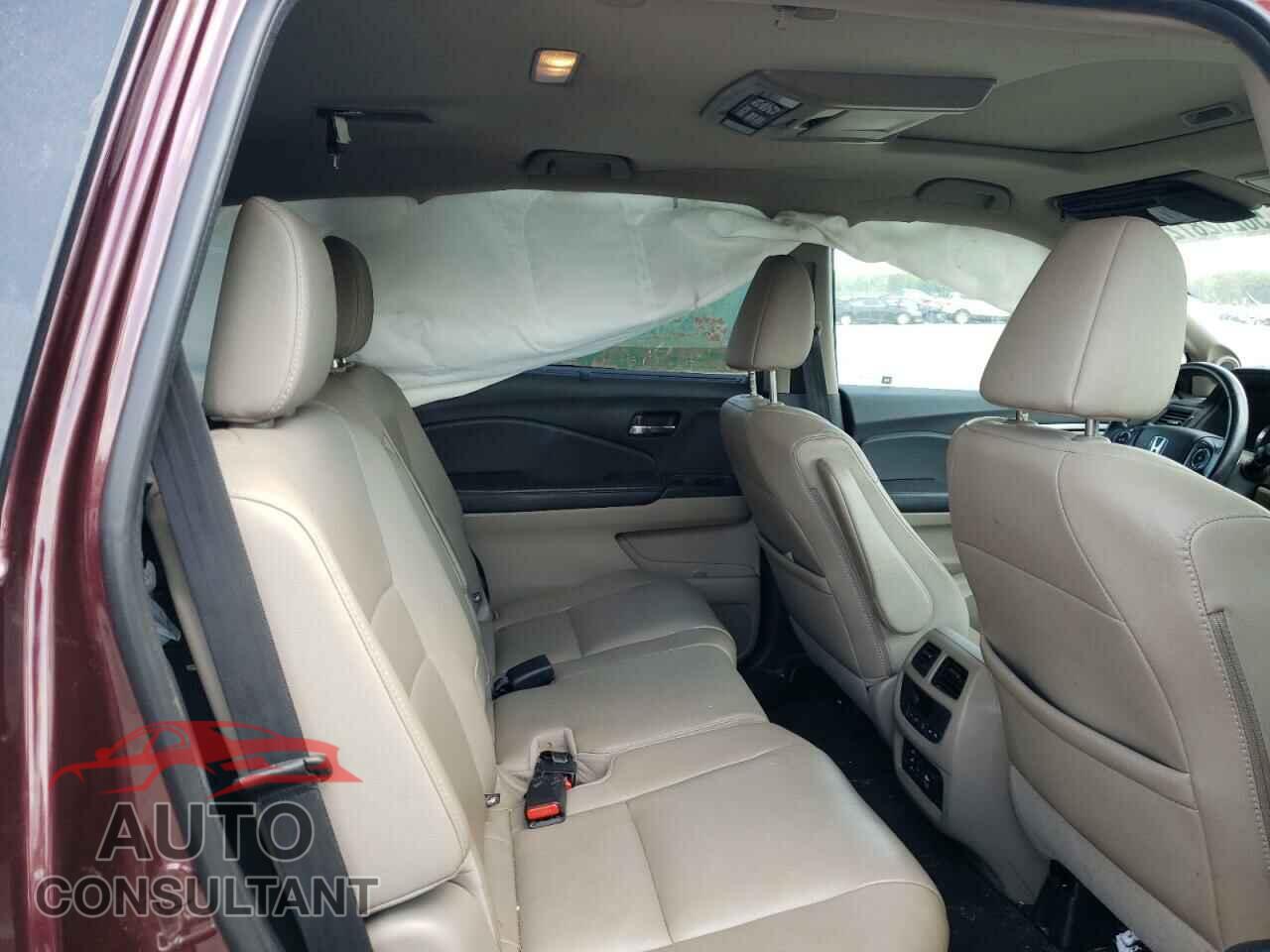 HONDA PILOT 2017 - 5FNYF5H8XHB017720