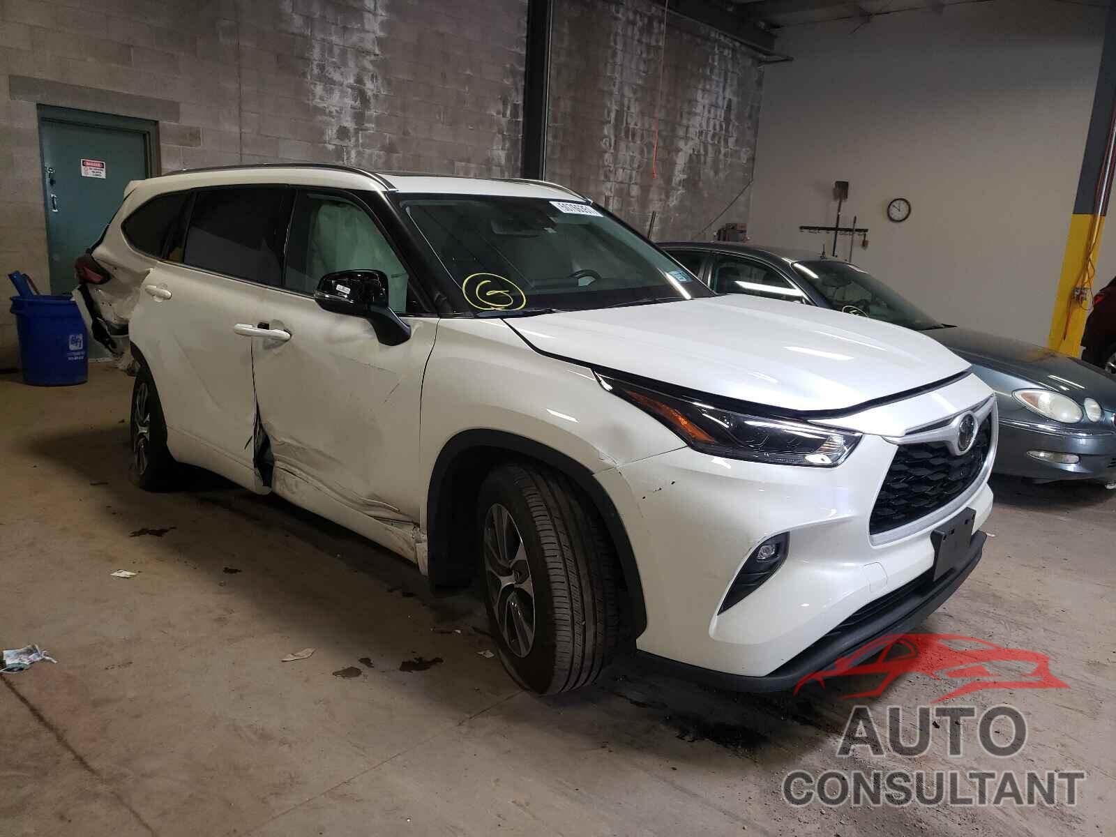 TOYOTA HIGHLANDER 2021 - 5TDGZRBH1MS066121