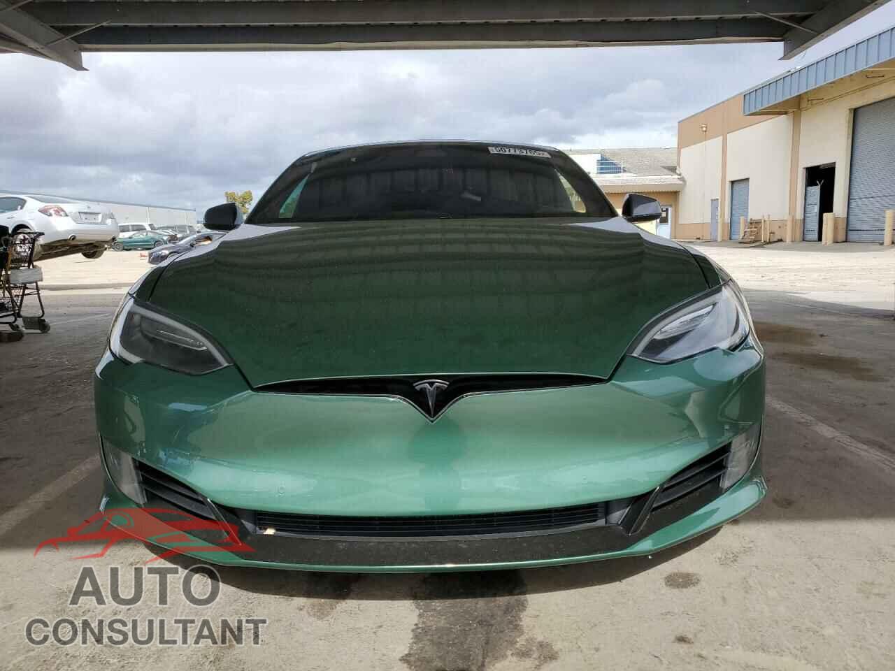 TESLA MODEL S 2017 - 5YJSA1E17HF208645