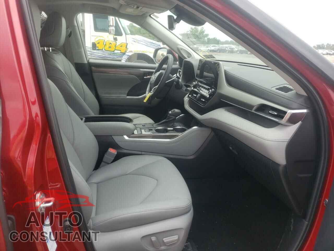 TOYOTA HIGHLANDER 2022 - 5TDXBRCH4NS544553
