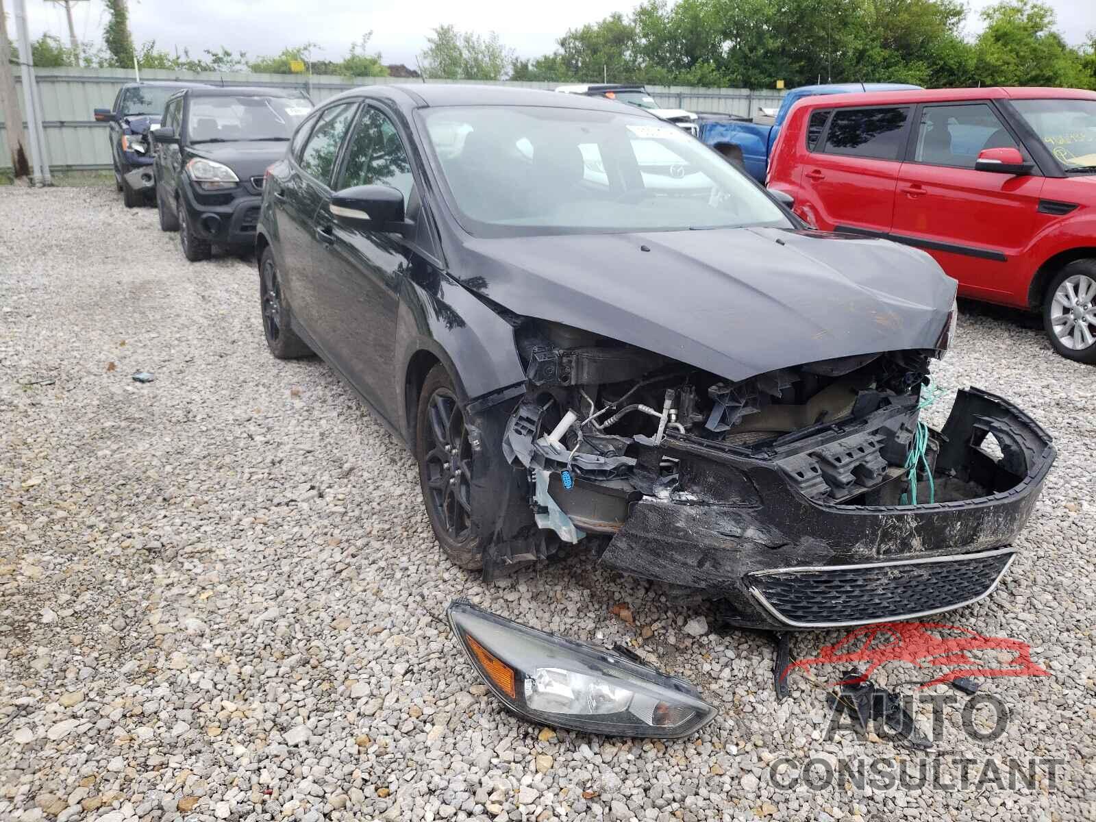 FORD FOCUS 2016 - 1FADP3K26GL326087