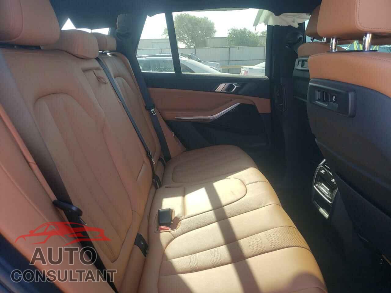 BMW X5 2021 - 5UXCR6C08M9H56664