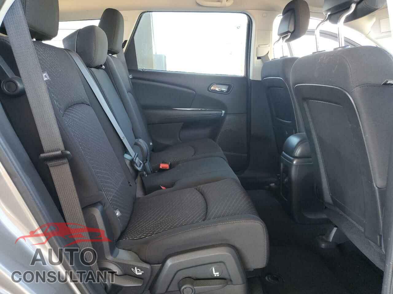 DODGE JOURNEY 2015 - 3C4PDCBB5FT707755