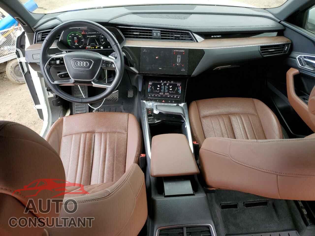 AUDI E-TRON 2019 - WA1LAAGE5KB022305