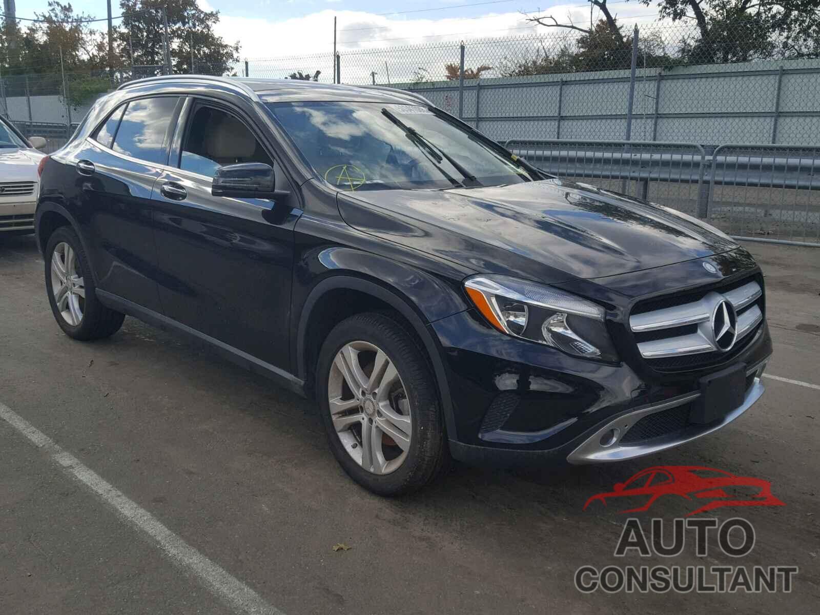 MERCEDES-BENZ GLA 250 4M 2017 - WDCTG4GB3HJ354988