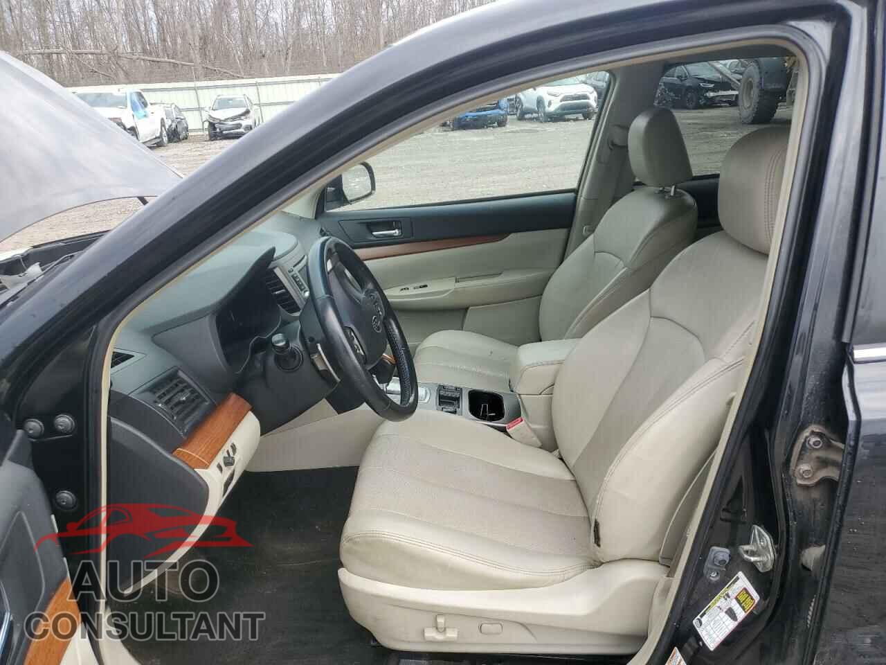 SUBARU OUTBACK 2014 - 4S4BRBLC8E3249115
