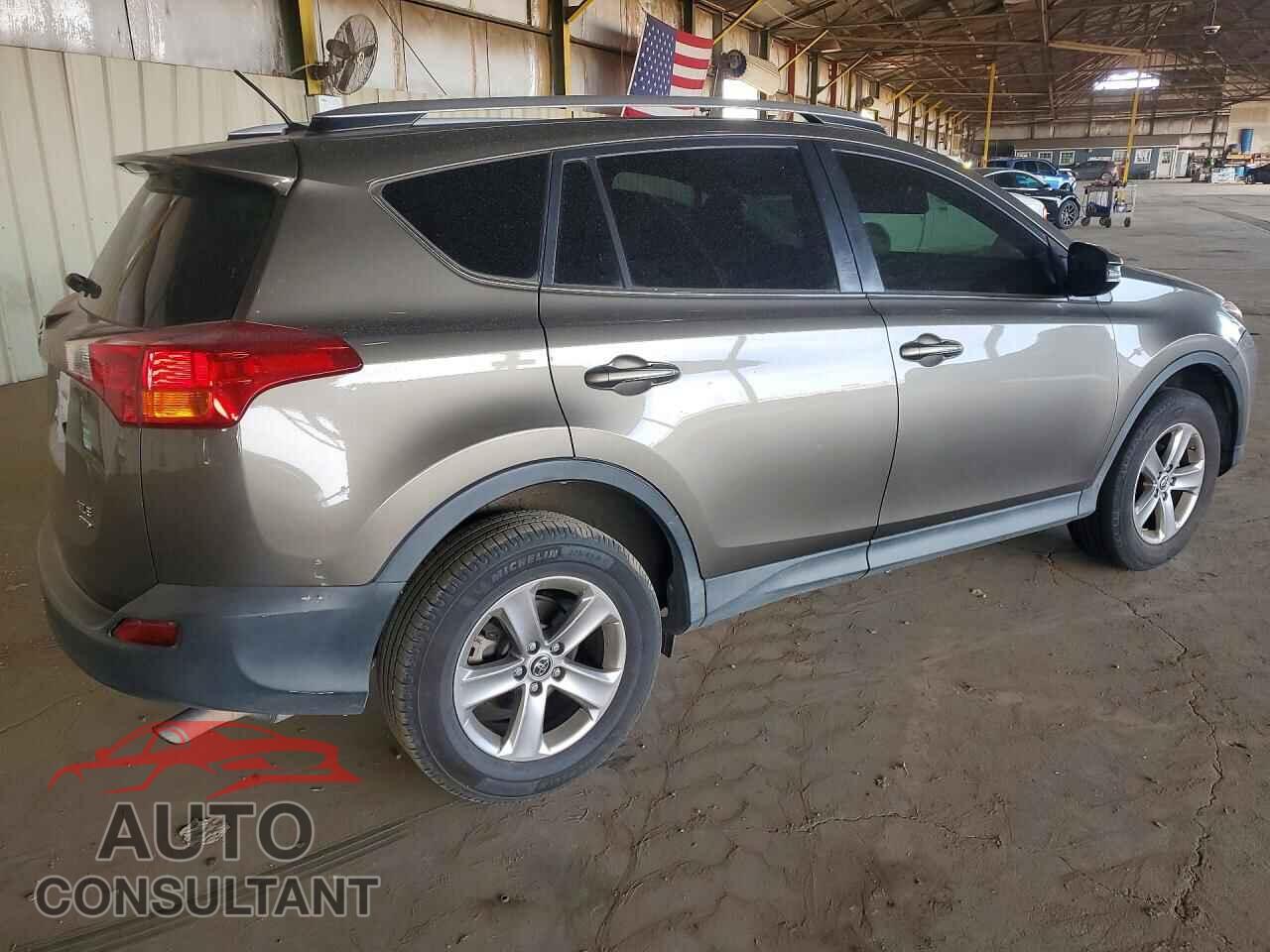 TOYOTA RAV4 2015 - JTMRFREV7FD147657