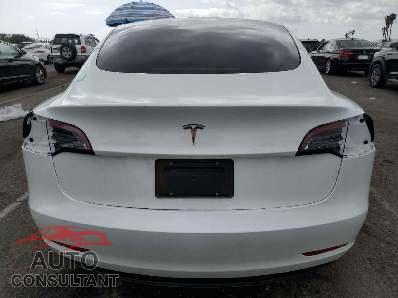 TESLA MODEL 3 2023 - 5YJ3E1EA7PF652082