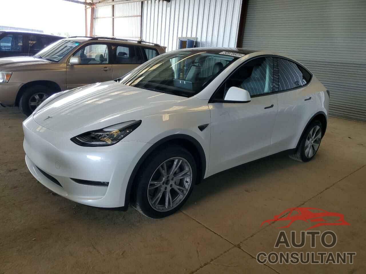 TESLA MODEL Y 2023 - 7SAYGDEE0PF604138