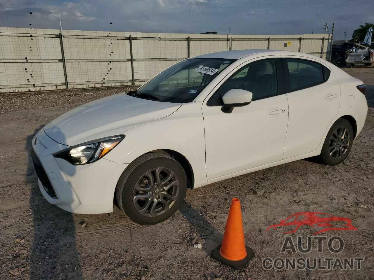 TOYOTA YARIS 2019 - 3MYDLBYV4KY500824