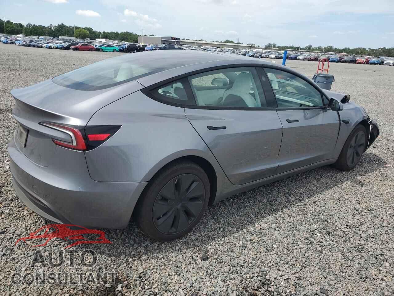 TESLA MODEL 3 2025 - 5YJ3E1EA7SF977128