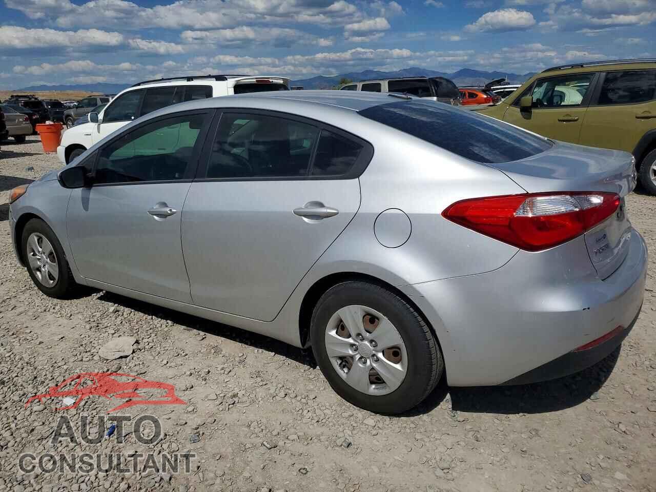 KIA FORTE 2015 - KNAFK4A67F5316339