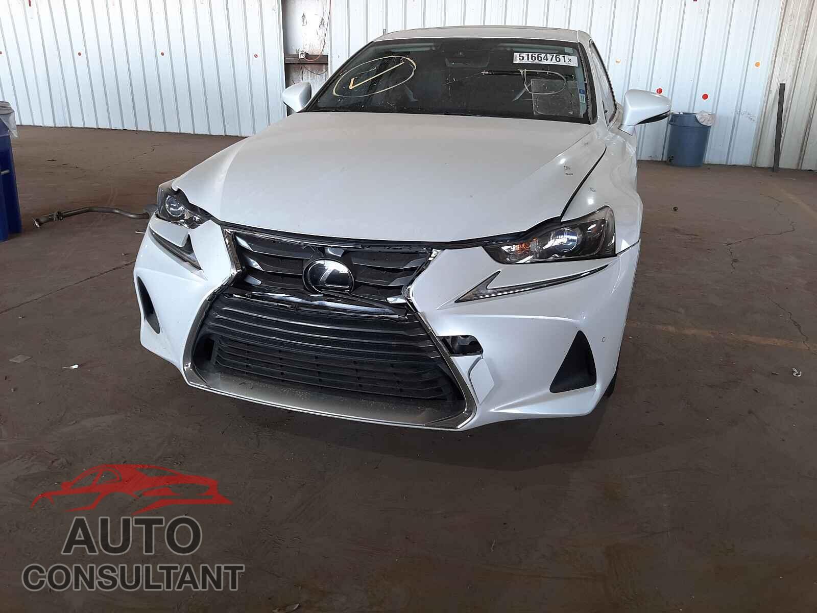 LEXUS IS 2019 - JTHBA1D23K5086271