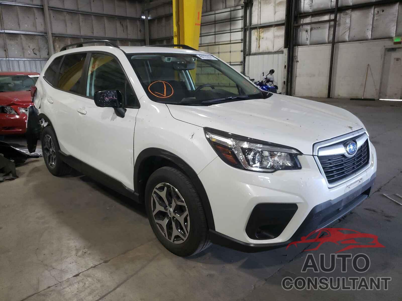 SUBARU FORESTER 2019 - JF2SKAECXKH551327