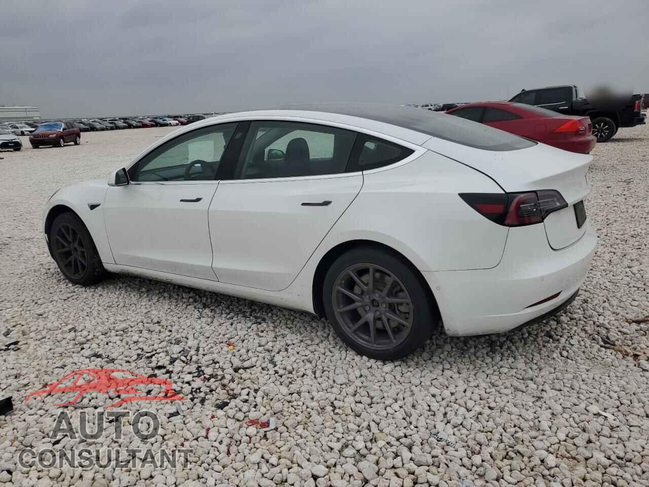 TESLA MODEL 3 2020 - 5YJ3E1EA5LF645111