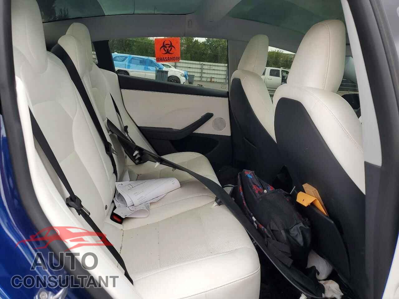 TESLA MODEL 3 2025 - 5YJ3E1EA5SF017189