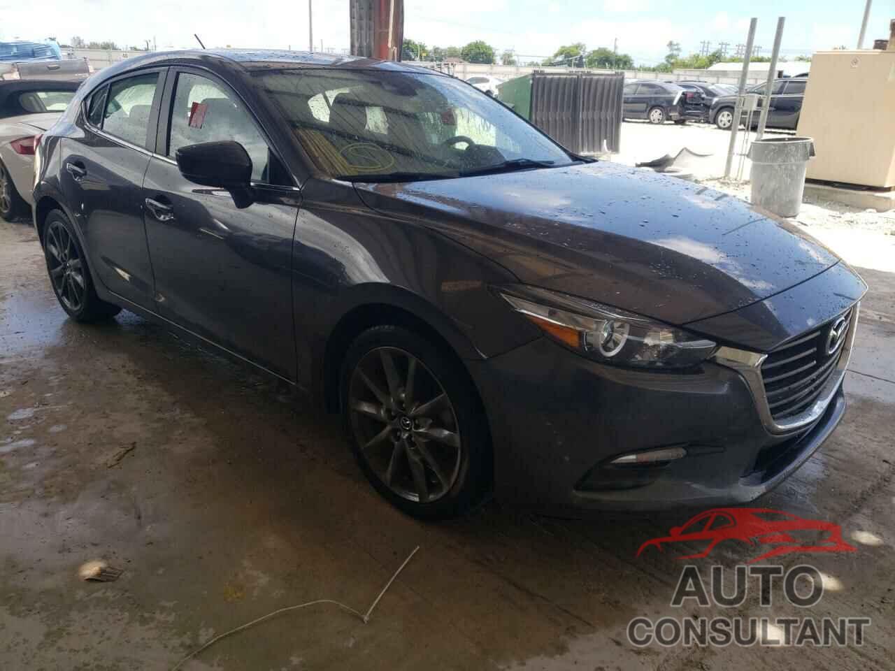 MAZDA 3 2018 - 3MZBN1L36JM259609