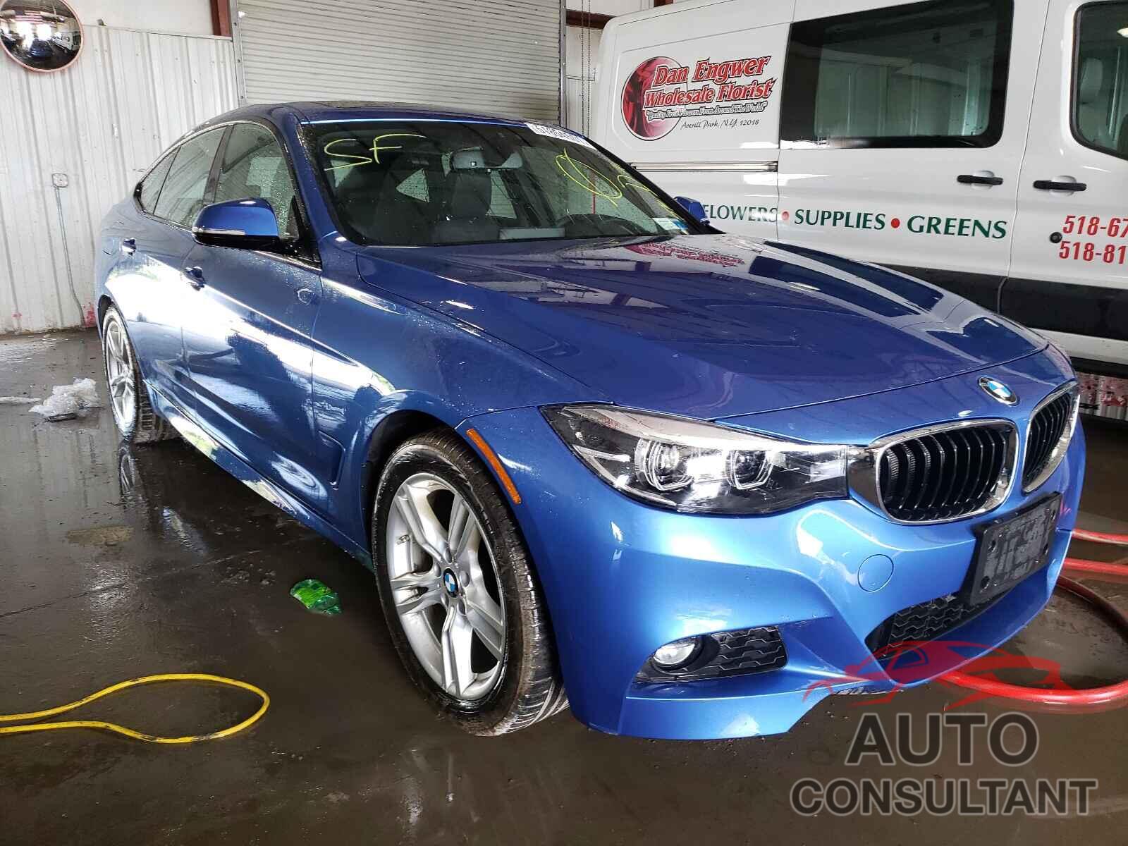 BMW 3 SERIES 2018 - WBA8Z9C56JG827916