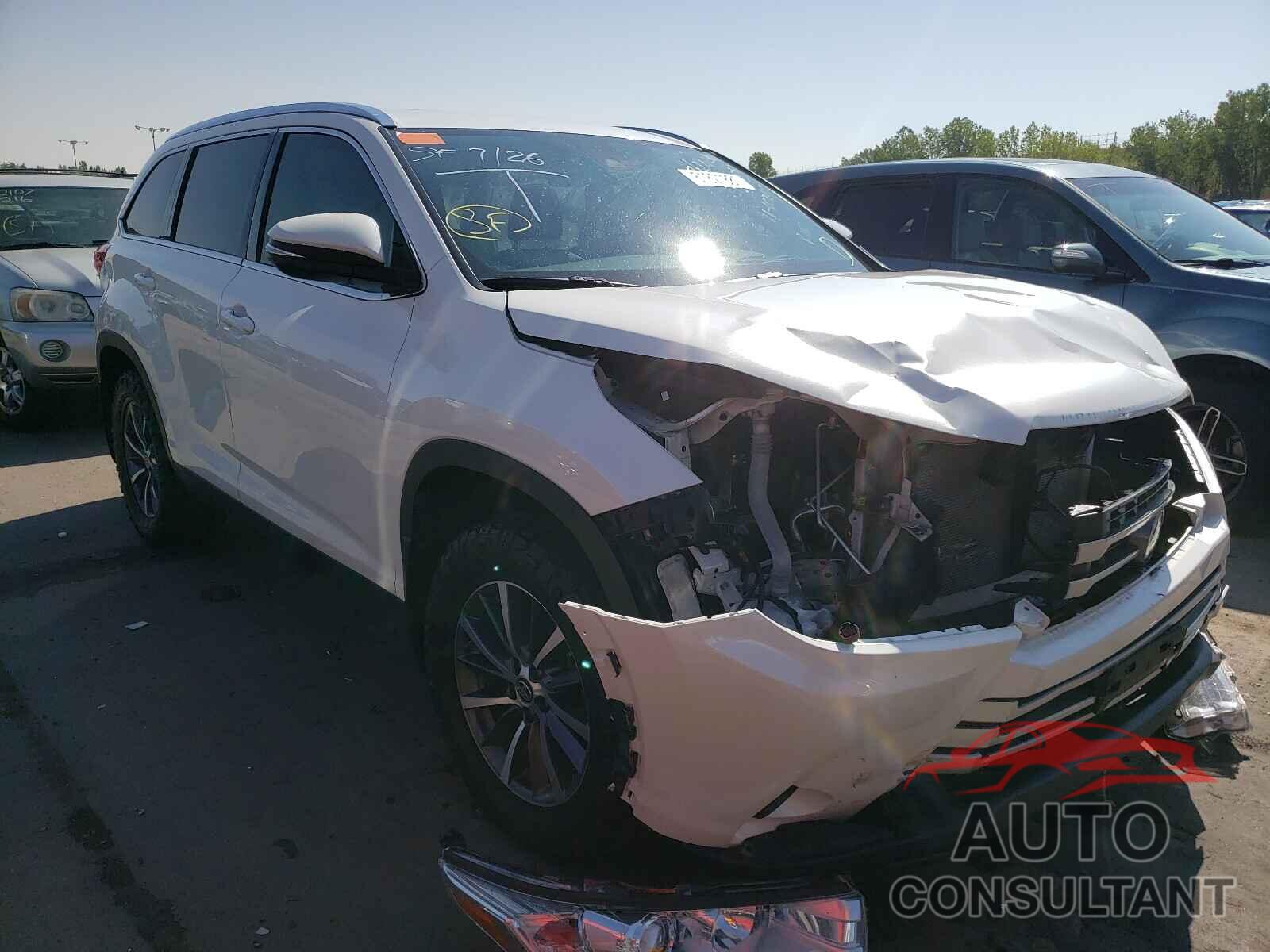 TOYOTA HIGHLANDER 2019 - 5TDJZRFH6KS627717