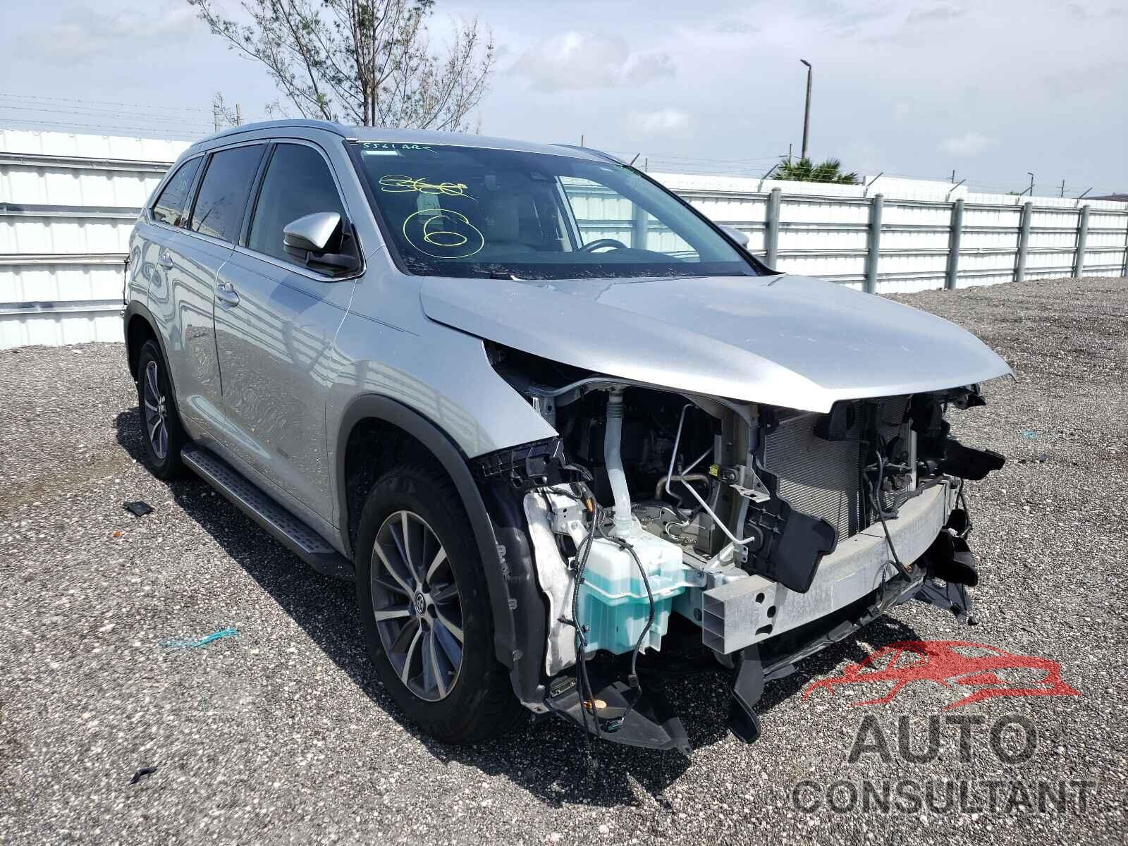 TOYOTA HIGHLANDER 2018 - 5TDKZRFH5JS543858