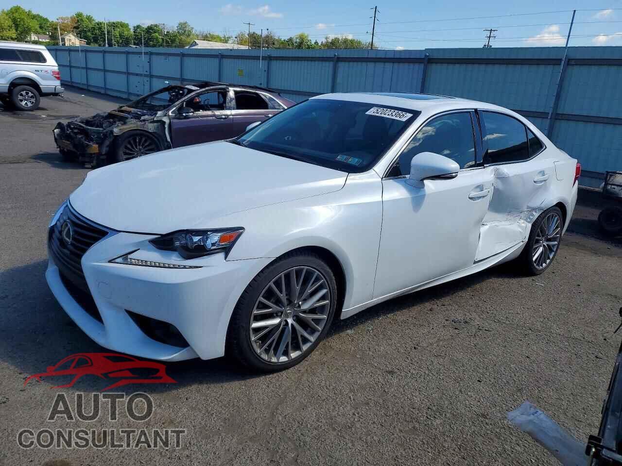 LEXUS IS 2014 - JTHCF1D21E5013944