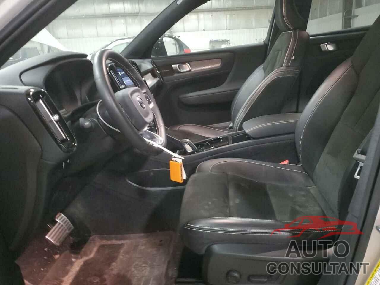 VOLVO XC40 2021 - YV4ED3UR3M2533813