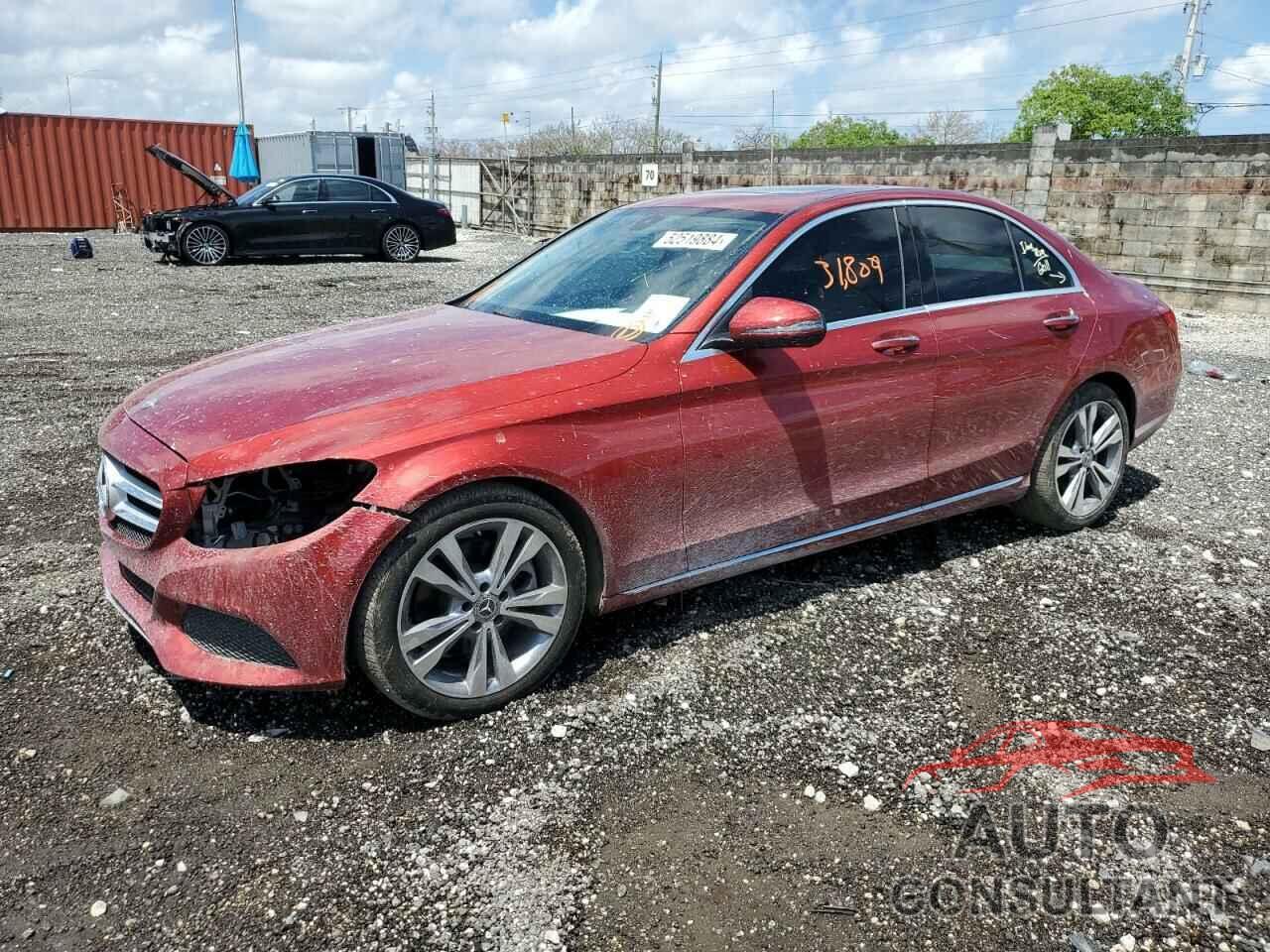 MERCEDES-BENZ C-CLASS 2018 - 55SWF4JB6JU270349