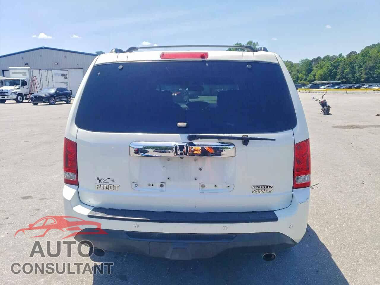 HONDA PILOT 2012 - 5FNYF4H98CB041560