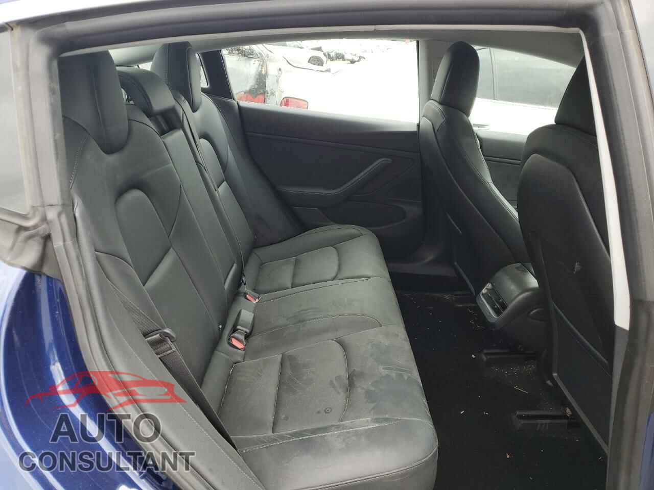 TESLA MODEL 3 2018 - 5YJ3E1EA8JF160135