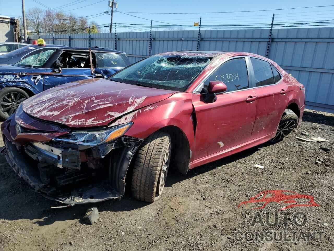 TOYOTA CAMRY 2018 - 4T1B11HK0JU624677