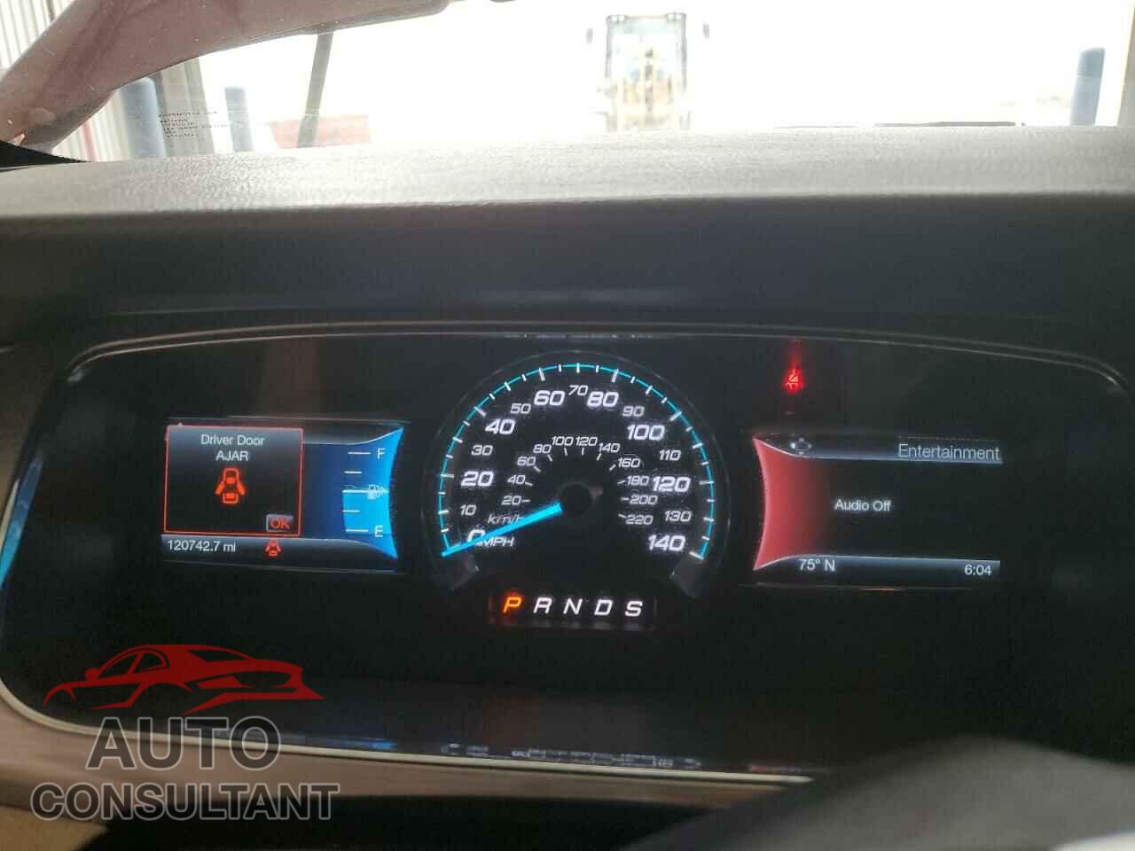 FORD TAURUS 2015 - 1FAHP2E86FG133389