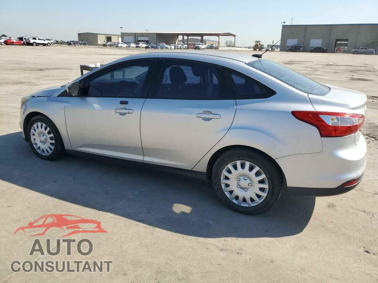 FORD FOCUS 2012 - 1FAHP3F23CL174243