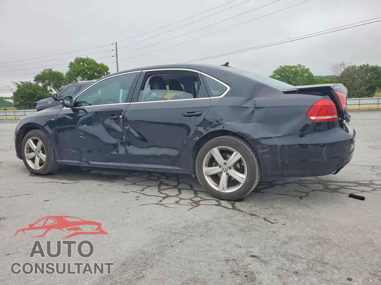 VOLKSWAGEN PASSAT 2015 - 1VWAT7A36FC100394