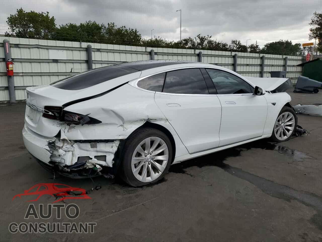 TESLA MODEL S 2016 - 5YJSA1E10GF153812