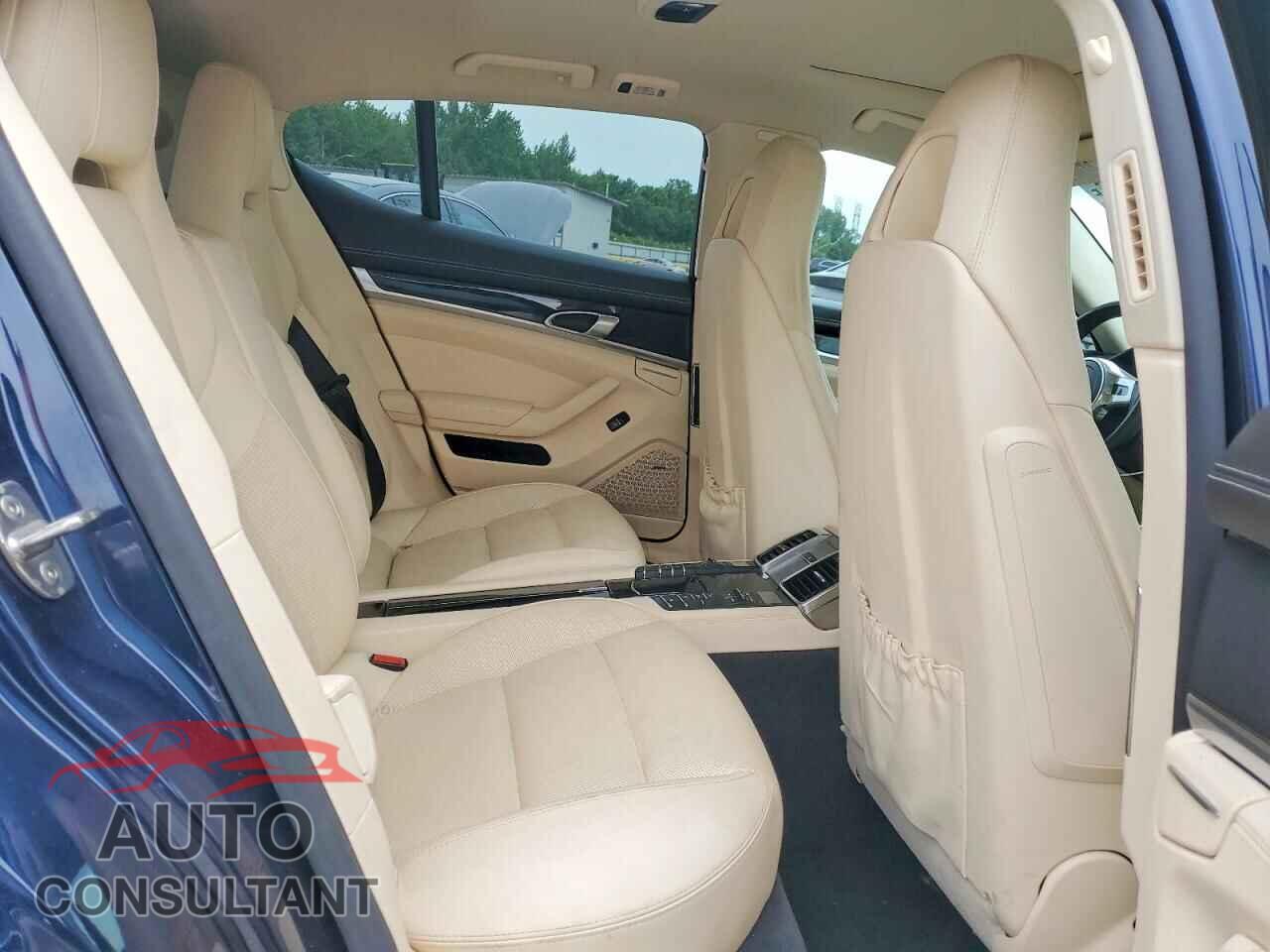 PORSCHE PANAMERA 2015 - WP0AA2A72FL006737