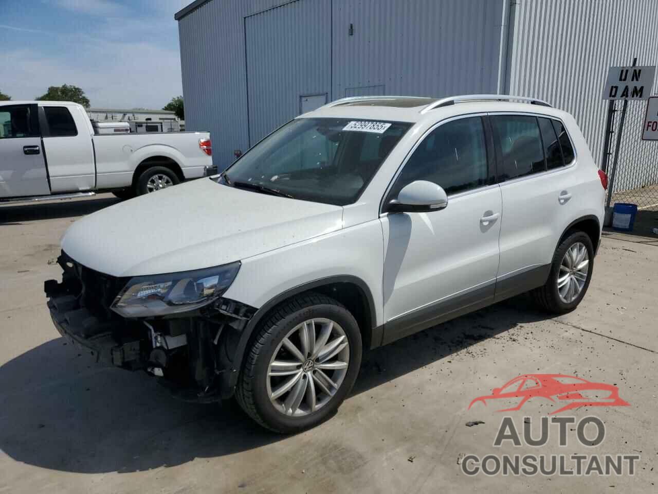 VOLKSWAGEN TIGUAN 2016 - WVGAV7AX8GW581339