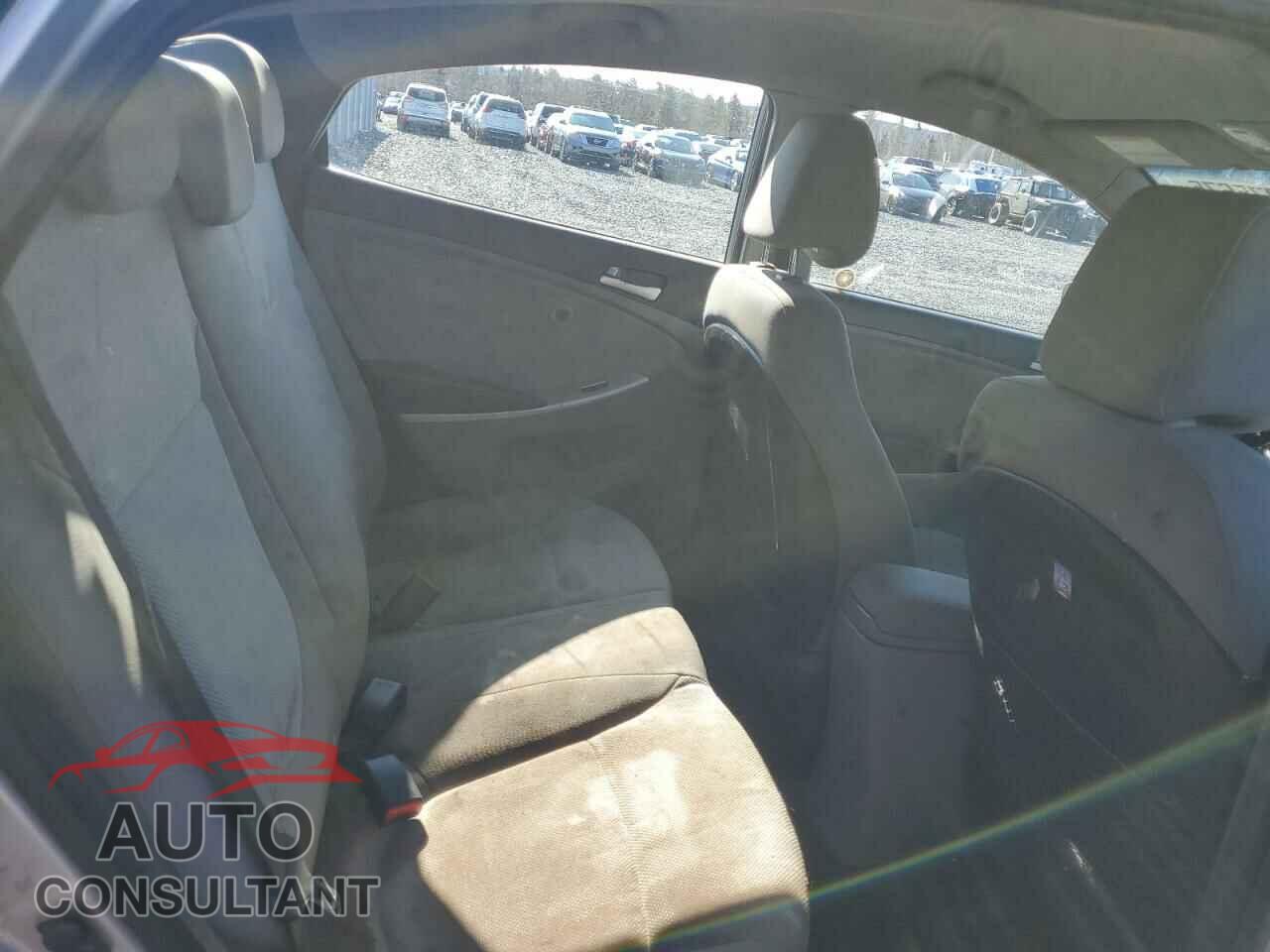 HYUNDAI ACCENT 2013 - KMHCT4AE4DU440657