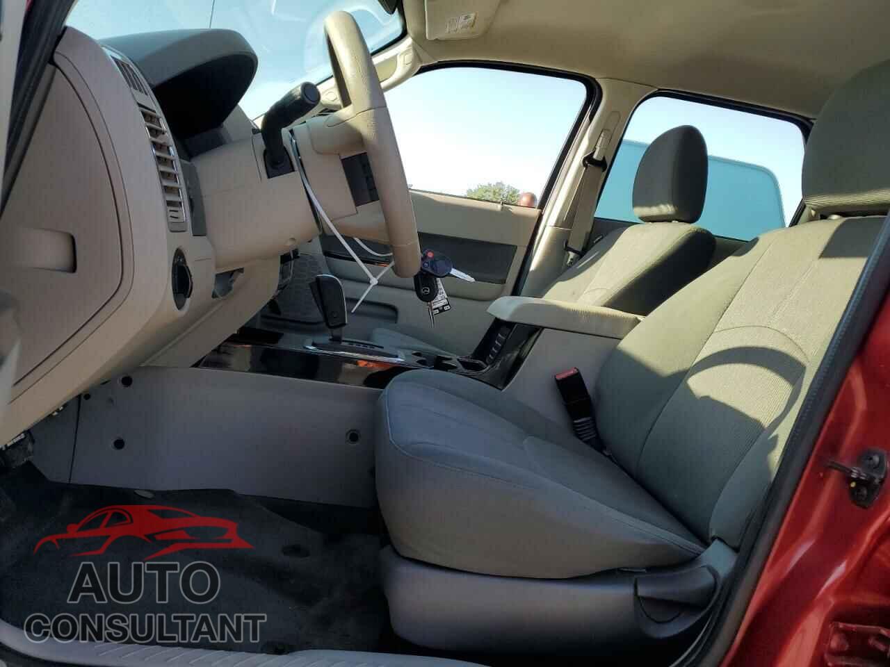MAZDA TRIBUTE 2011 - 4F2CY0C72BKM01281